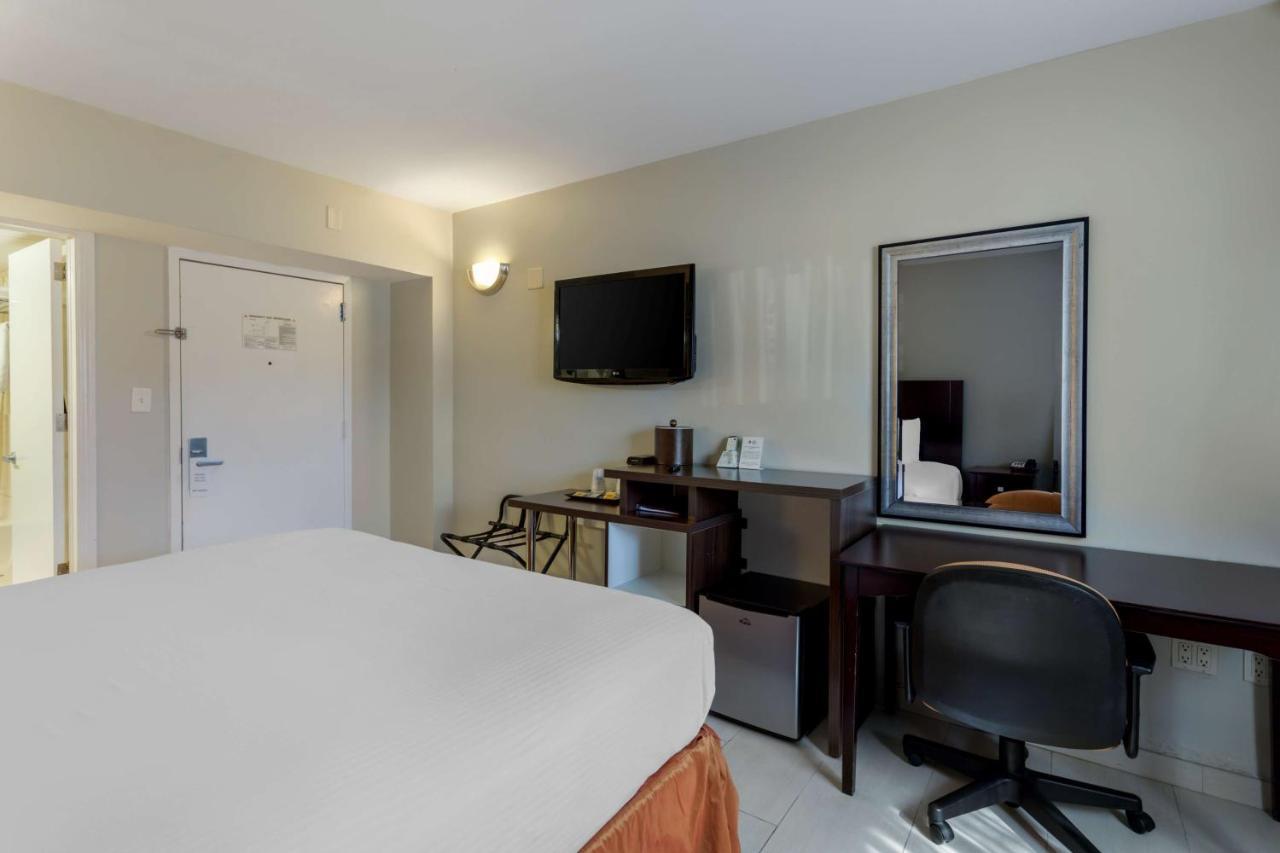 Best Western Plus Brooklyn Bay Hotel Nova Iorque Exterior foto