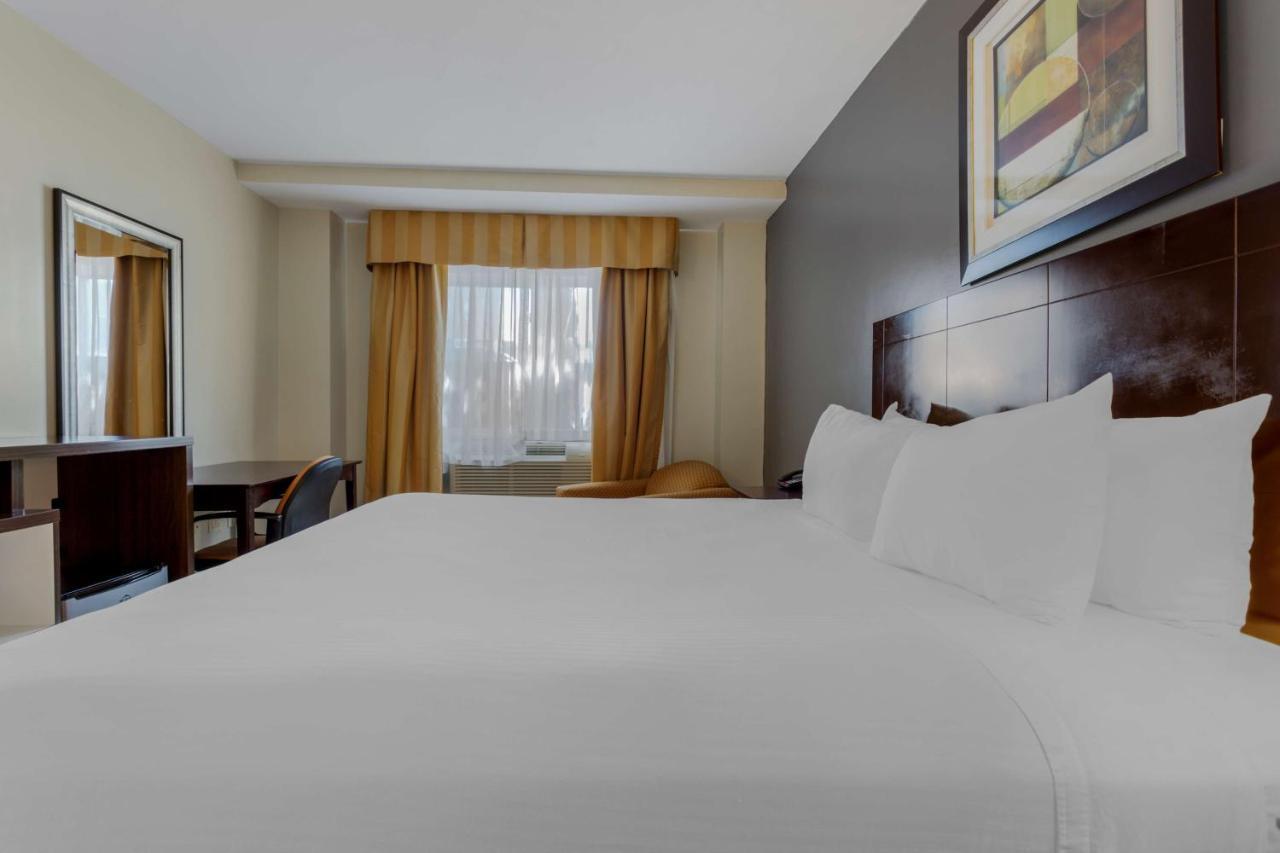 Best Western Plus Brooklyn Bay Hotel Nova Iorque Exterior foto
