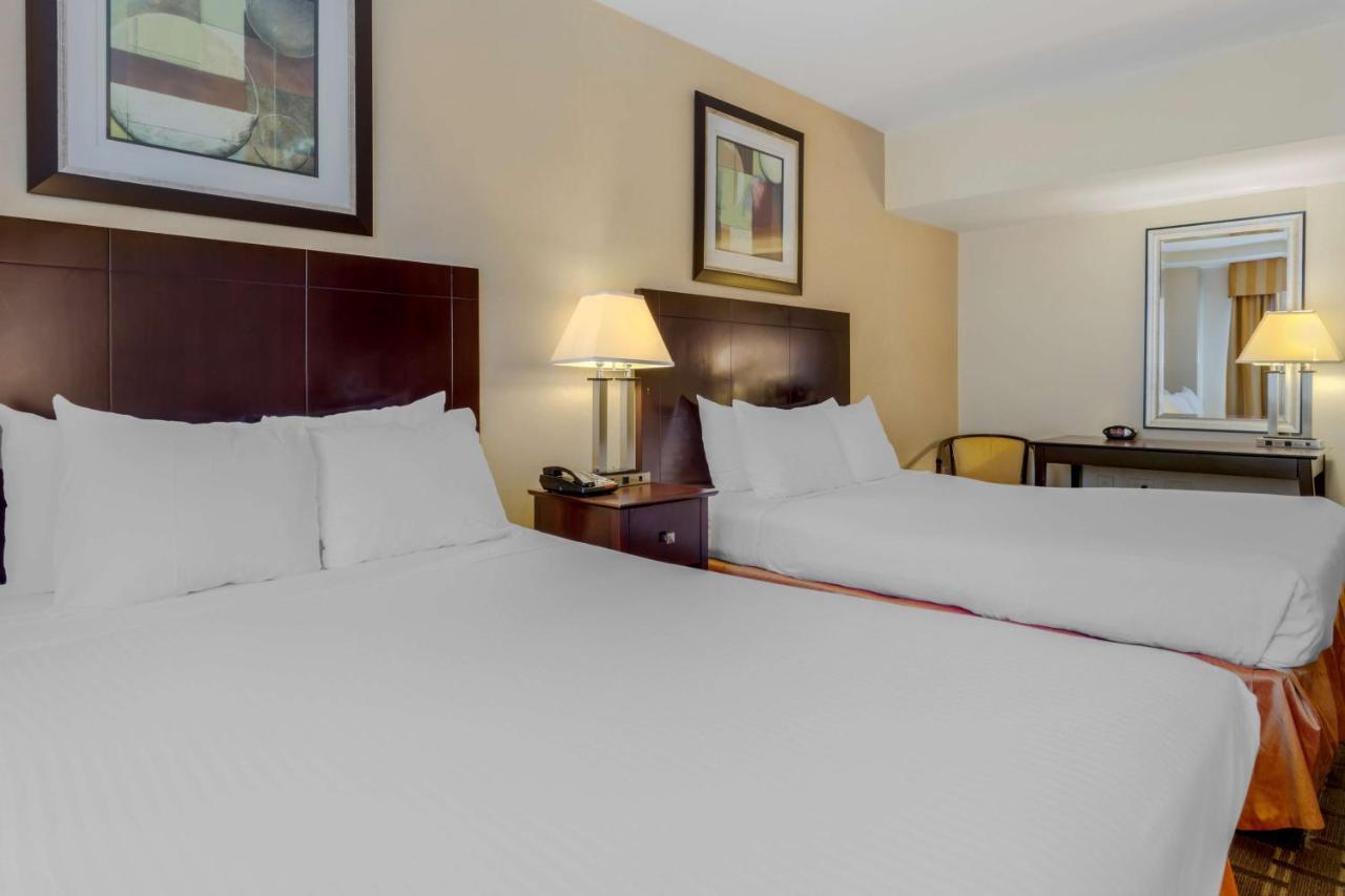 Best Western Plus Brooklyn Bay Hotel Nova Iorque Exterior foto