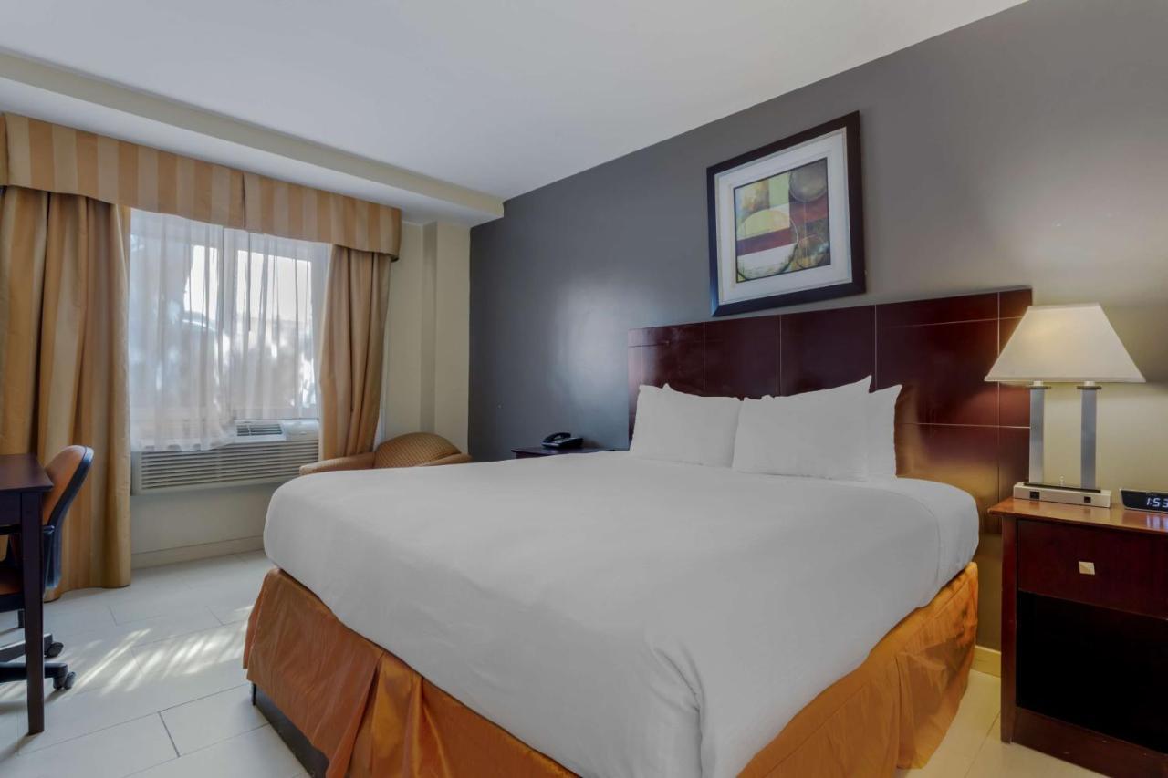 Best Western Plus Brooklyn Bay Hotel Nova Iorque Exterior foto